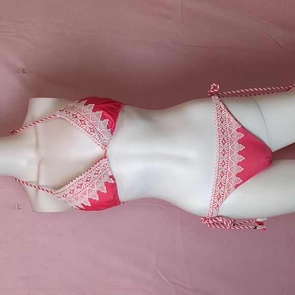 Relleciga Pink and White Crochet Tie Sides Halter Bikini size Medium - Picture 1 of 6